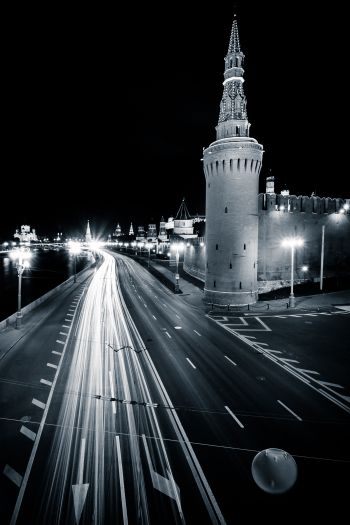 Moscow, Kremlin, black and white Wallpaper 640x960