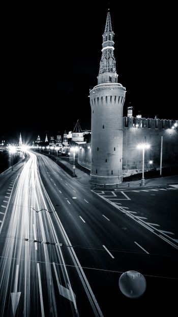 Moscow, Kremlin, black and white Wallpaper 640x1136