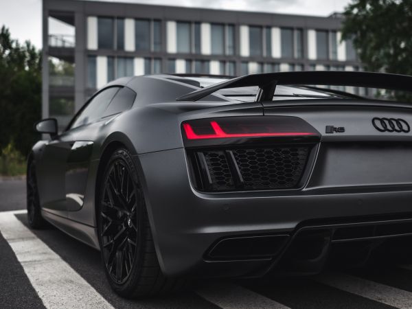 Обои 800x600 Audi R8, спортивная машина