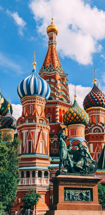 St. Basil's Cathedral, Moscow, Russia Wallpaper 1080x2220