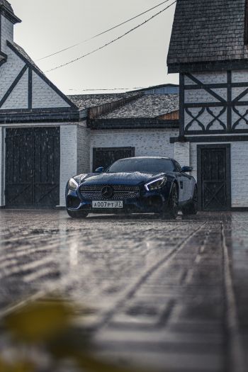 Обои 640x960 Mercedes-AMG, спортивная машина, дождь
