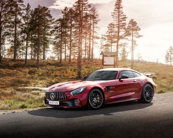 Mercedes-AMG GT, sports car, road Wallpaper 1280x1024