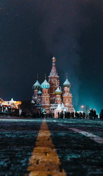 St. Basil's Cathedral, Red Square, Moscow Wallpaper 600x1024