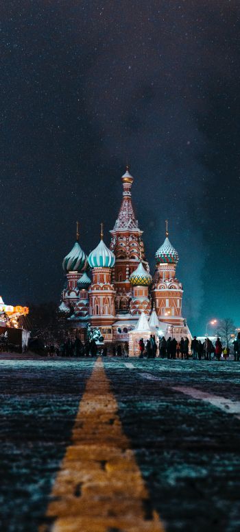 St. Basil's Cathedral, Red Square, Moscow Wallpaper 1440x3200