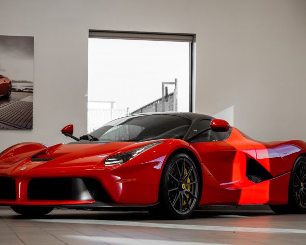 Обои 1280x1024 LaFerrari, гоночный автомобиль