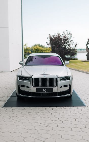 Rolls-Royce, white Wallpaper 1752x2800