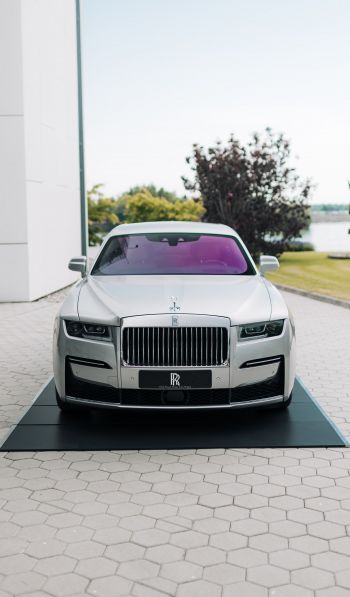 Rolls-Royce, white Wallpaper 600x1024