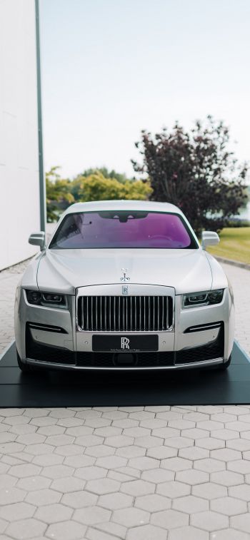 Rolls-Royce, white Wallpaper 1242x2688
