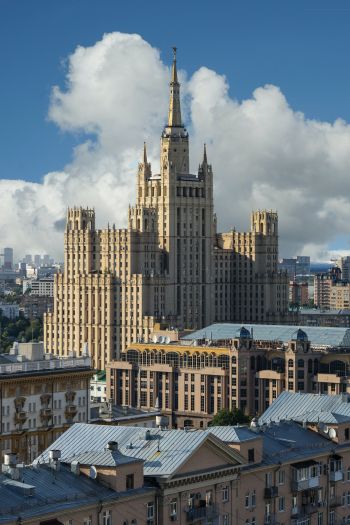 Stalin skyscraper, Moscow, Russia Wallpaper 640x960
