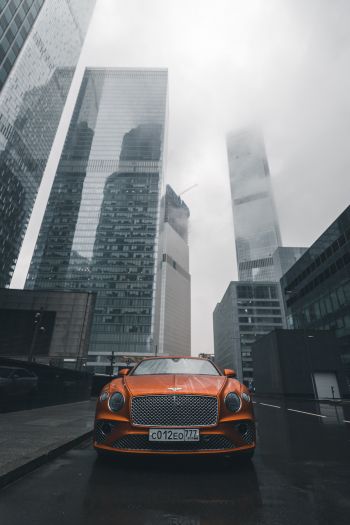 Обои 640x960 Bentley, город, туман