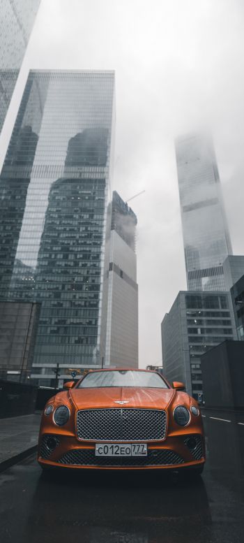 Обои 1080x2400 Bentley, город, туман