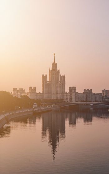 Raushskaya embankment, Stalin skyscraper, Moscow Wallpaper 1752x2800
