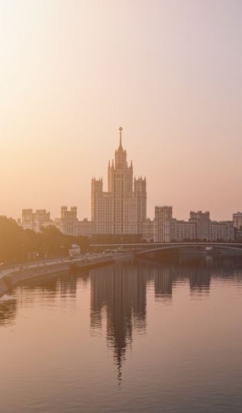 Raushskaya embankment, Stalin skyscraper, Moscow Wallpaper 600x1024