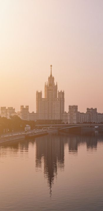 Raushskaya embankment, Stalin skyscraper, Moscow Wallpaper 1080x2220