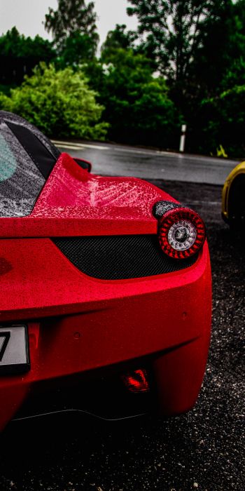 Обои 720x1440 красный Ferrari, спортивная машина