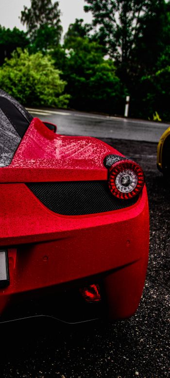 Обои 1080x2400 красный Ferrari, спортивная машина