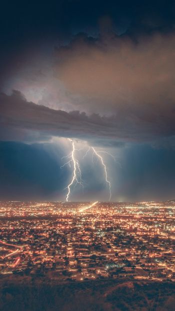 thunderstorm, bad weather, clouds Wallpaper 640x1136