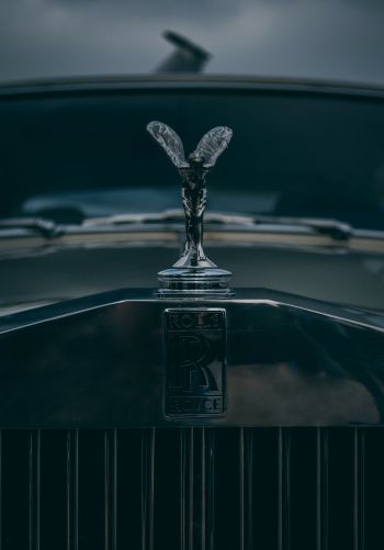 Обои 1668x2388 эмблема Rolls-Royce, черный