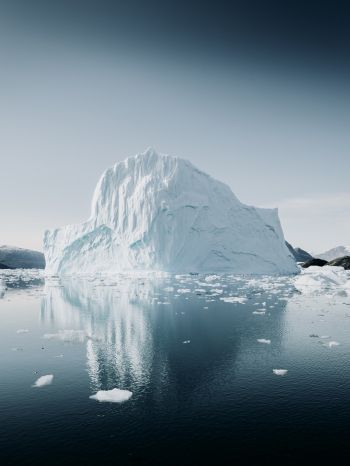 Обои 1668x2224 айсберг, лед, зима