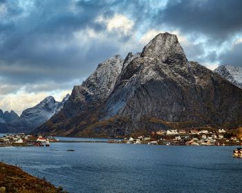 Обои 1280x1024 Норвегия, гора, озеро