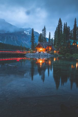 lake house, lake, night Wallpaper 640x960