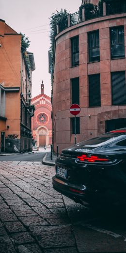 Porsche Panamera, Milan, street Wallpaper 720x1440