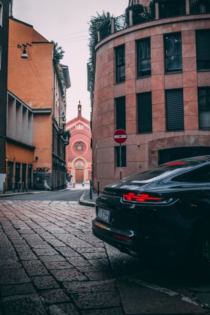 Porsche Panamera, Milan, street Wallpaper 640x960