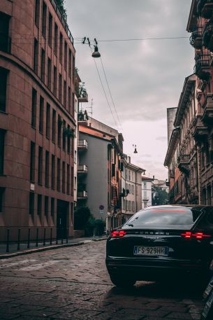 Porsche Panamera, Italy, Milan Wallpaper 640x960