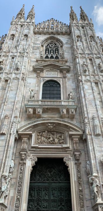 Piazza del Duomo, cathedral, Milan Wallpaper 1080x2220