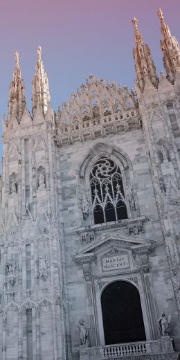 Piazza del Duomo, cathedral, Milan Wallpaper 720x1440