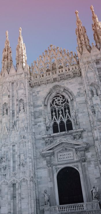 Piazza del Duomo, cathedral, Milan Wallpaper 1080x2280