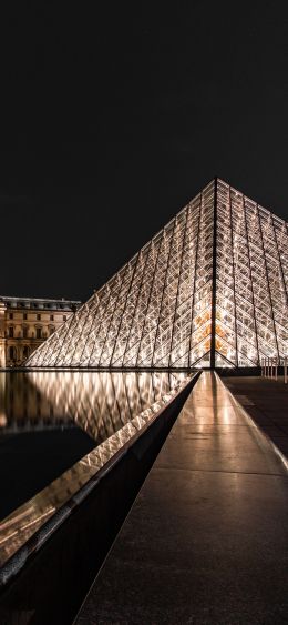 Louvre, Paris, France Wallpaper 1080x2340