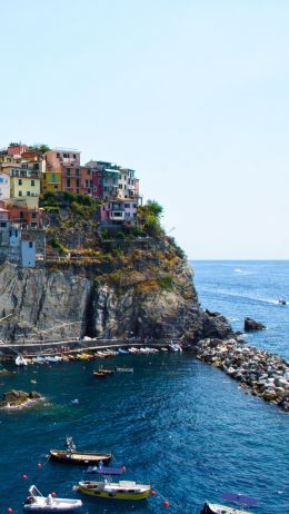 Manarola, cliff, Italy Wallpaper 1440x2560