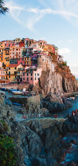 Manarola, Italy, cliff Wallpaper 1440x3040