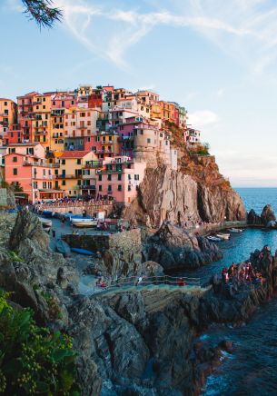 Manarola, Italy, cliff Wallpaper 1668x2388