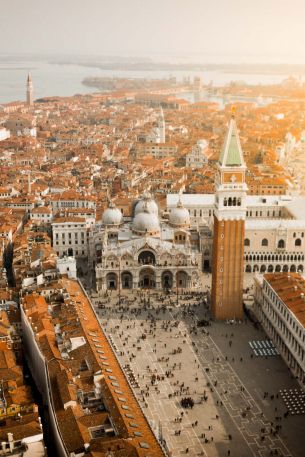 Venice, Italy, bird's eye view Wallpaper 640x960
