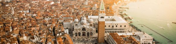 Venice, Italy, bird's eye view Wallpaper 1590x400