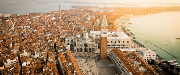 Venice, Italy, bird's eye view Wallpaper 3440x1440