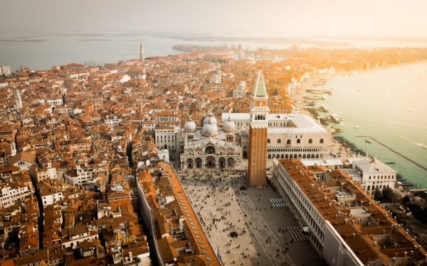 Venice, Italy, bird's eye view Wallpaper 1920x1200