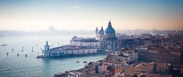 Venice, Italy, bird's eye view Wallpaper 2560x1080