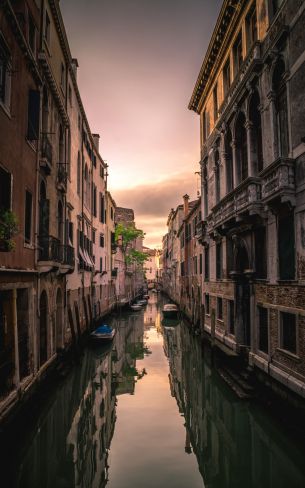 Venice, Italy, channel Wallpaper 800x1280