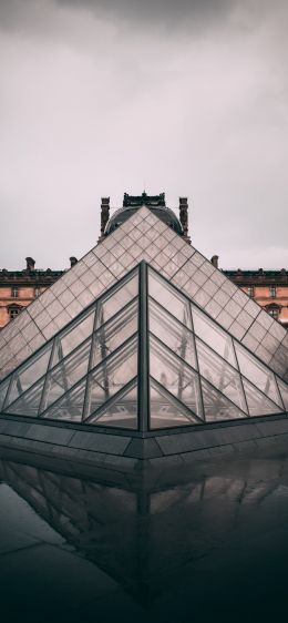 Louvre, Paris, France Wallpaper 1170x2532