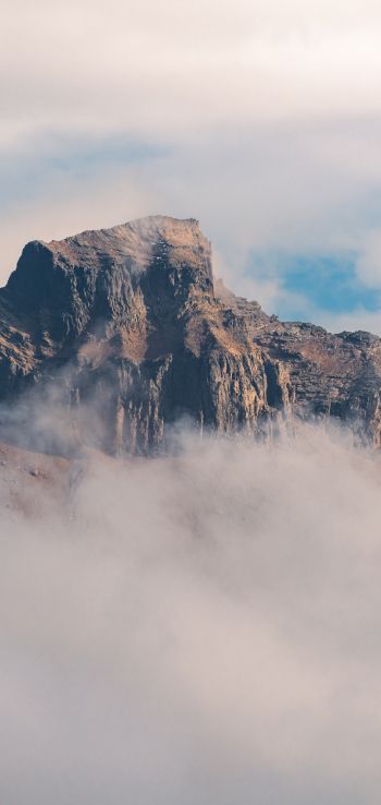 Обои 1080x2280 туман, горный хребет, облака