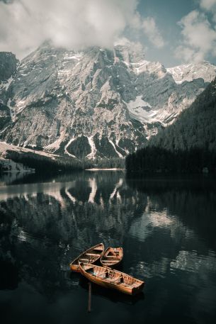 Lake Braies, landscape, mountain Wallpaper 640x960