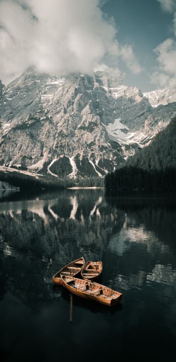 Lake Braies, landscape, mountain Wallpaper 1080x2220