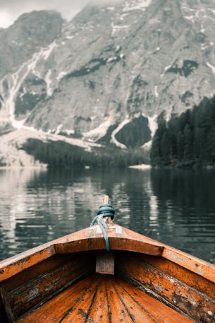 Lake Braies, boat, landscape Wallpaper 640x960