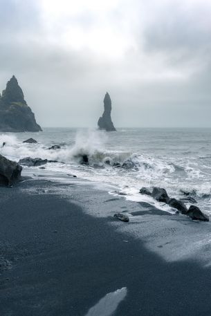 Iceland, sea, waves Wallpaper 640x960
