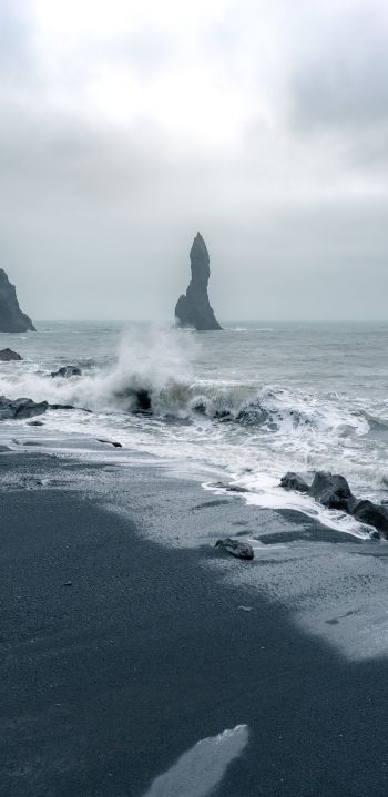 Обои 1080x2220 Исландия, море, волны