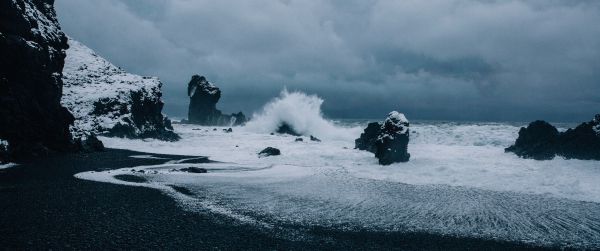 Iceland, sea, waves Wallpaper 3440x1440