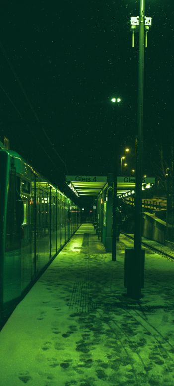 Обои 1080x2400 метро, зеленый, город
